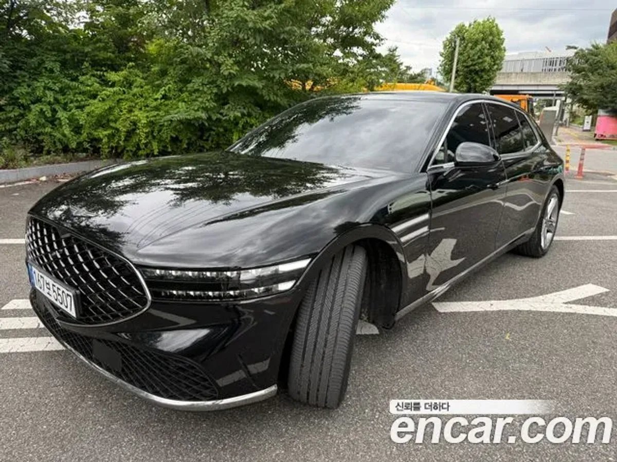 Genesis G90 — تك توب