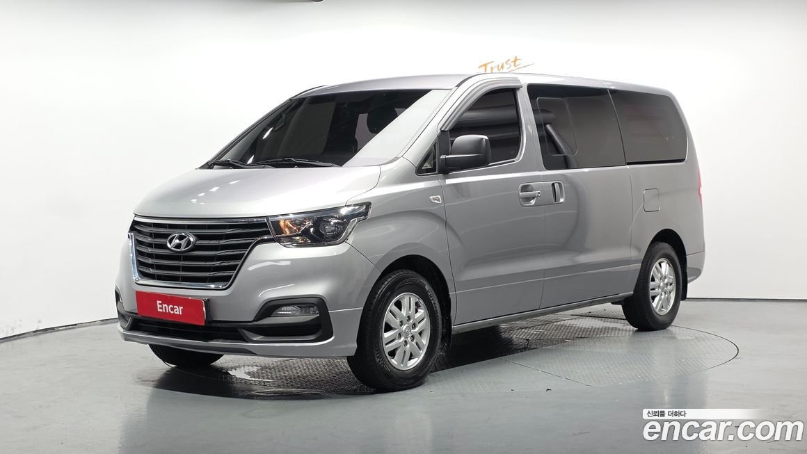 Hyundai Starex