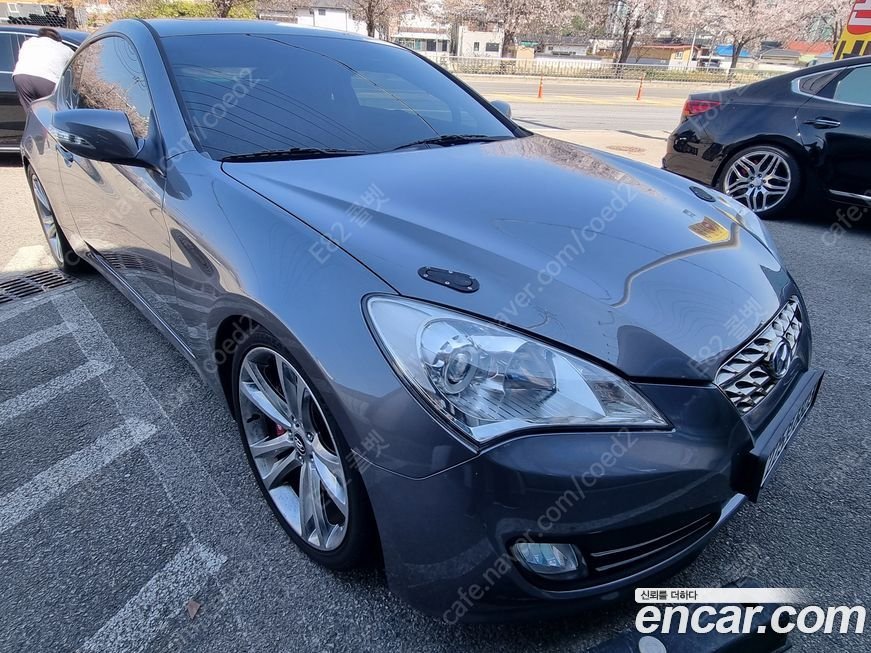 Hyundai Genesis